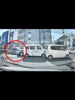 [x]藤本敏史 フジモン 当て逃げ 事故 瞬間! (FUJIWARA 交通事故 ひき逃げ ドラレコ 書類送検) 2023年10月4日 - YouTube