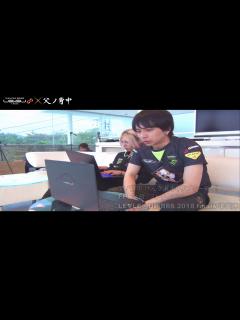 [x]LEVEL∞ × 父ノ背中『ゲーミング編』 - YouTube