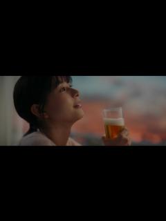 [x]芳根京子 アサヒ生ビール 「ちょこっと常連おつかれ生です」篇 TVCM - YouTube