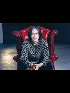 [x]B'zは鎧、自分は普通、他人に嫉妬することもある――デビュー35周年、本人が語る「人間・稲葉浩志」（Yahoo!ニュース オリジナル RED ...