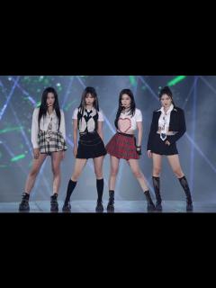 [x]aespa perform ‘Salty and Sweet’ and more new songs at first concert