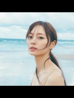 [x]乃木坂46梅澤美波、初写真集で美ボディ解禁 グループNo.1の長身の魅力満載 【動画でわかる！注目芸能ニュース】 - YouTube