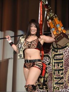 [x]紫雷イオ【女子プロレス大賞】3年連続3度目の受賞 | スターダム竹石辰也のアレコレ