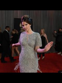 [x]Lana Del Rey - 2020 Grammy Awards Glambot