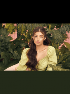 [x]Liza Soberano makes it to US magazine’s ‘brightest new stars’
