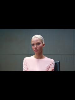 [x]Anna Reviews - Metacritic